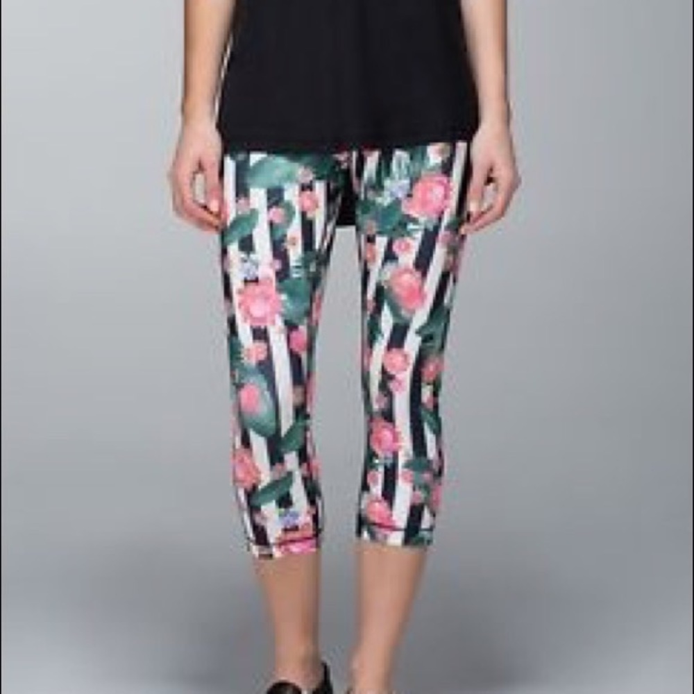 Lululemon Stripped Wunder Under Crop 8